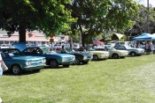 Corvair_Lineup_at_Franklin_Lakes_2010.JPG